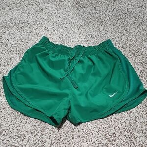 Nike Green Athletic Shorts Lightweight Performance